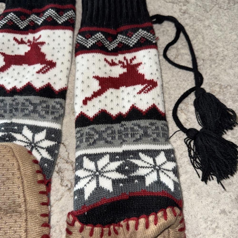 Womens Thick Knit Slipper Socks High Christmas Trees Reindeer Snowflakes Pom Pom - Picture 6 of 10